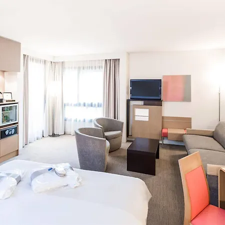 Novotel Centre Part-dieu 4* ליון