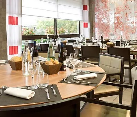 Novotel Centre Part-dieu 4* ליון