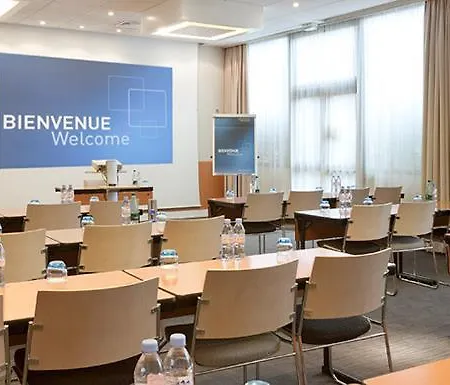 Novotel Centre Part-dieu 4* ליון